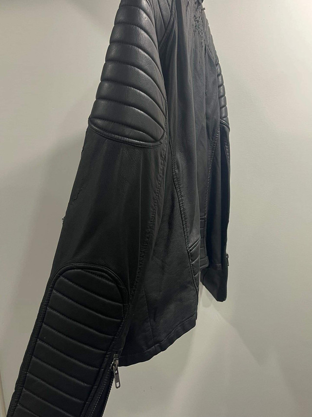 Black Leather Biker Jacket  in Men's in Mississauga / Peel Region - Image 3