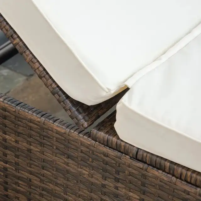 Luxury Wicker Patio lounger chair with Cushion, Cream White in Patio & Garden Furniture in Markham / York Region - Image 7