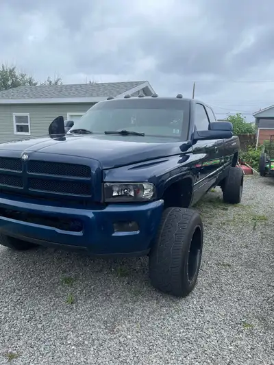 (2001 ram 2500 cummins turbo diesel) 2020: Southern box and fenders 4th gen front bumper Roll pan re...