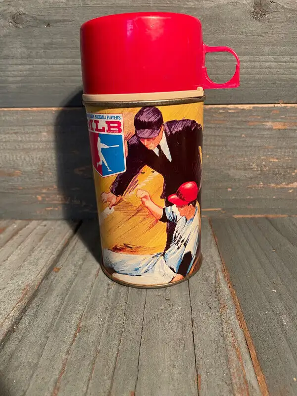 Vintage MLB Baseball Metal Thermos 1968 King Seeley in Arts & Collectibles in Ottawa - Image 2