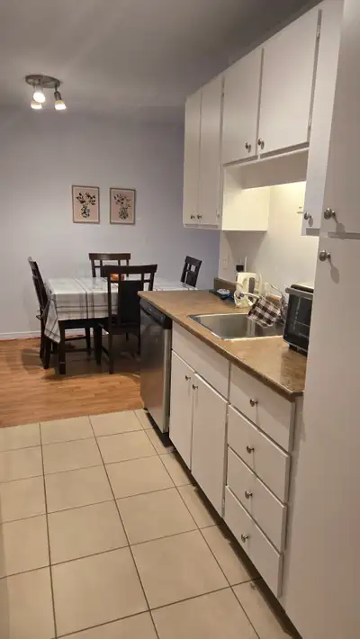 ***Cession de bail*** Beau 4½ - 1 295$/mois tout inclus (chauffé, éclairé et eau chaude), pour juill...