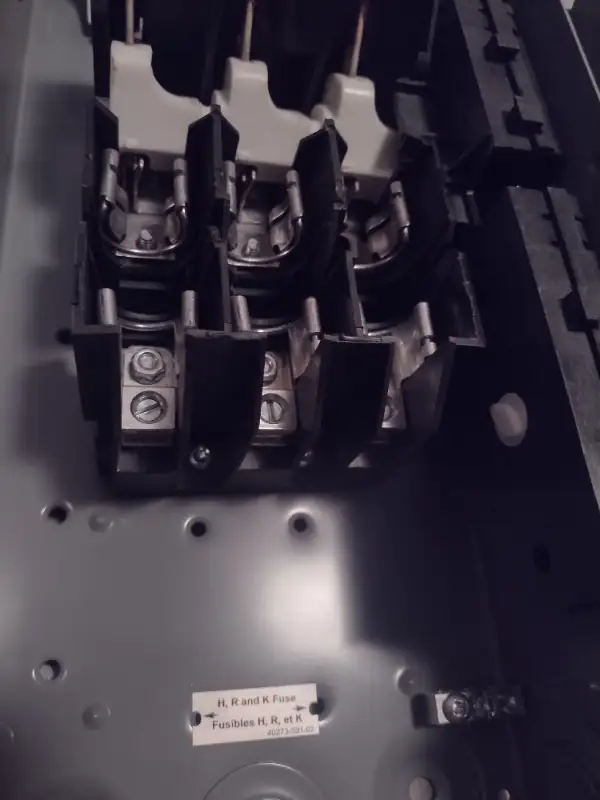 SQUARE D CH361 Safety switch fusible 30A 600VAC/DC 3 Poles 20HP in Electrical in Laval / North Shore - Image 7