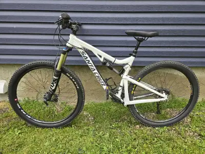 Santa Cruz 5010, View more