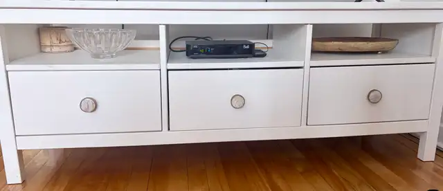 console tv ou meuble d’appoint in TV Tables & Entertainment Units in City of Montréal - Image 2