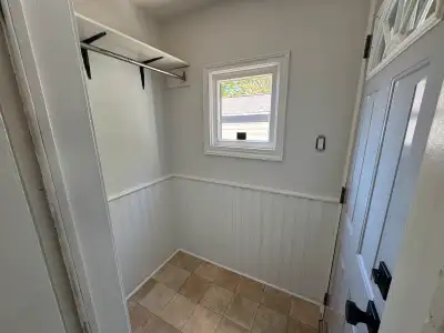3 BED + DEN | 2 BATH HOUSE | DARTMOUTH (dog + cat friendly)
