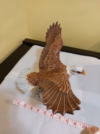 A Beswick bald eagle. No chips or cracks. Thank you for viewing