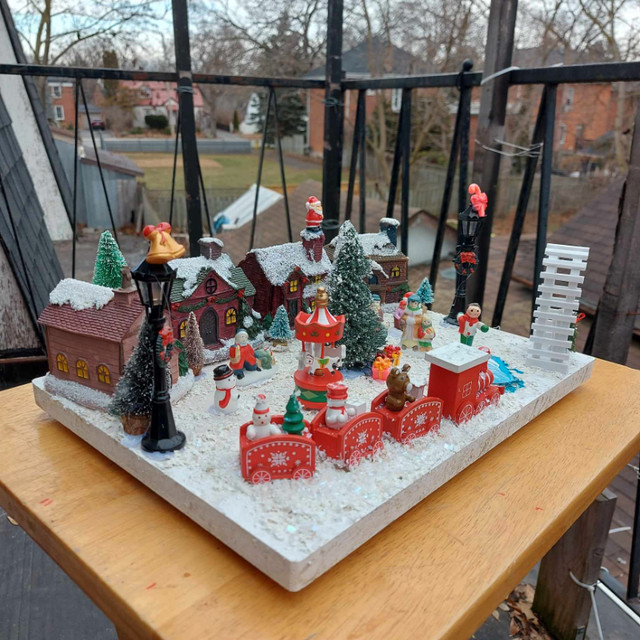 Christmas Village Center Piece With Carousel - 10" x 15" - $50 in Holiday, Event & Seasonal in Belleville - Image 2