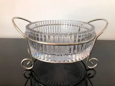 PLAT ROND / COUPE A FRUITS EN VERRE AVEC SUPPORT, View more