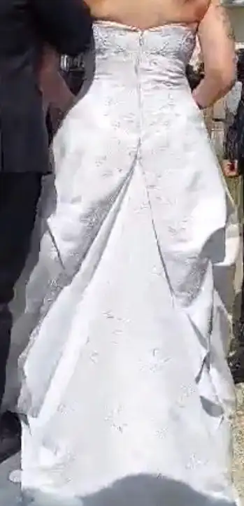 wedding dress62864744976387122