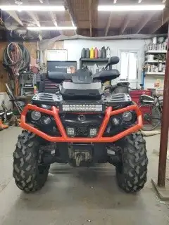 Selling this bike for my wife. In excellent cond. 2022 650 OUTLANDER XT MAX. The bike is ready to go...