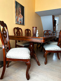 Buchholz dining table