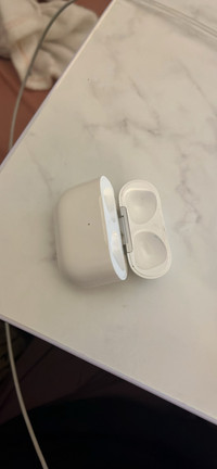 AirPods charging case 