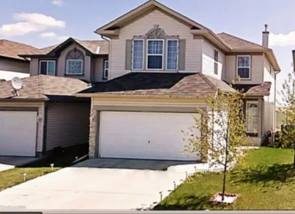 Legal Walkout Basement studio suite