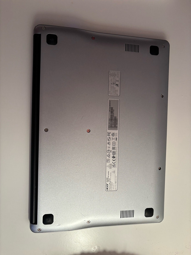 Acer Chromebook in Laptops in Ottawa - Image 3