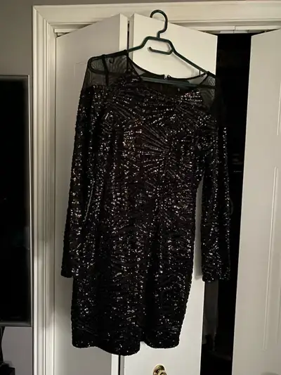 Robe à paillettes Nanette, View more