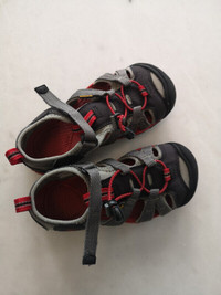 Kid's size 12 Keen Newport Sandals in good used condition