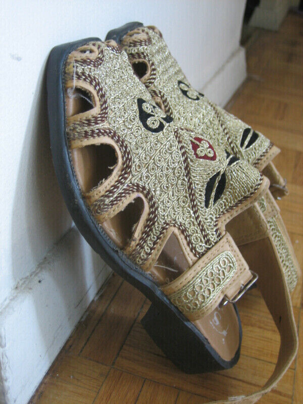 Handcrafted shoes, khusa, size 6 & 3 [Victoria Park/Lawrence] in Kids & Youth in City of Toronto - Image 2