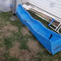 10ft slide- damaged, not for kids