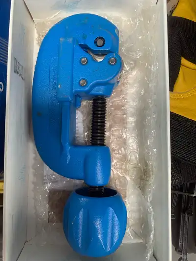 Swagelok tube cutter snd reemer, View more