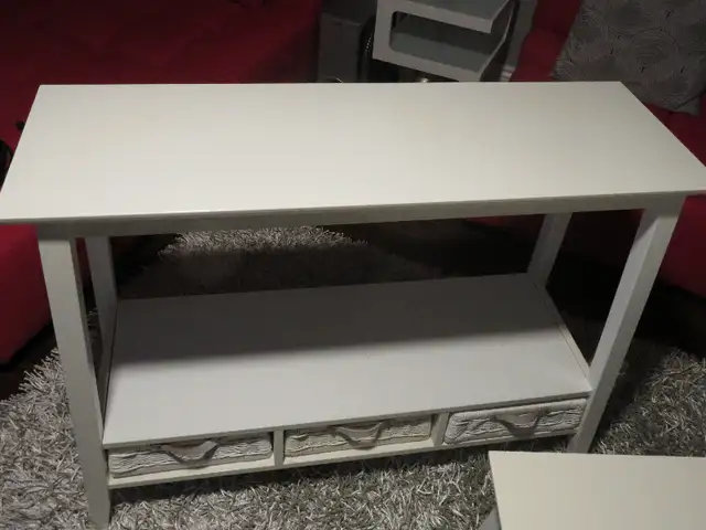 PRICE DROP - White Wood Coffee Table+Side Table w/3 drawers each in Coffee Tables in Mississauga / Peel Region - Image 7