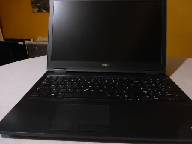 Portable Dell I5 in Laptops in Victoriaville - Image 2