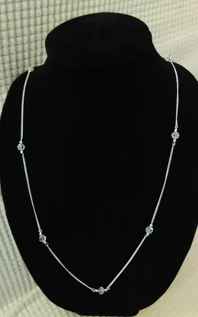 Vintage avon necklace, View more