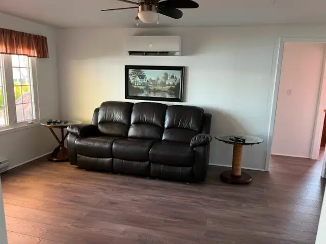 Waterfront cottage for rent in Miramichi in New Brunswick in Canada - Image 10