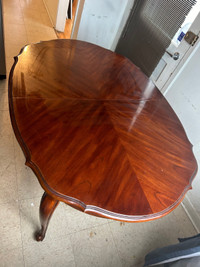 Beautiful Solid wood Dinning Table plus 2 expansion  seats 12 pp