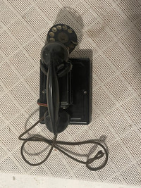 1940s Black Wall Mounted Phone 