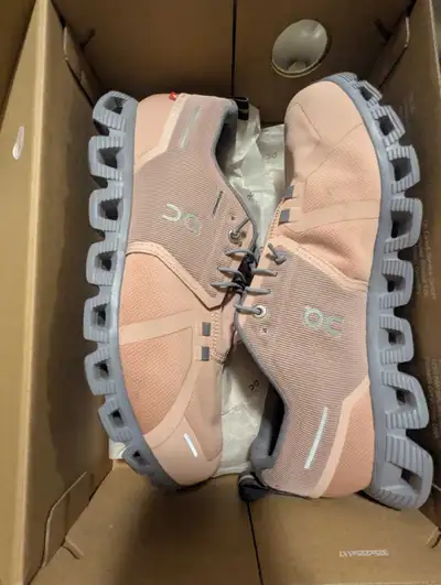 ON Cloud 5 Waterproof Women's Running Shoes Size 10 BRAND NEW, View more