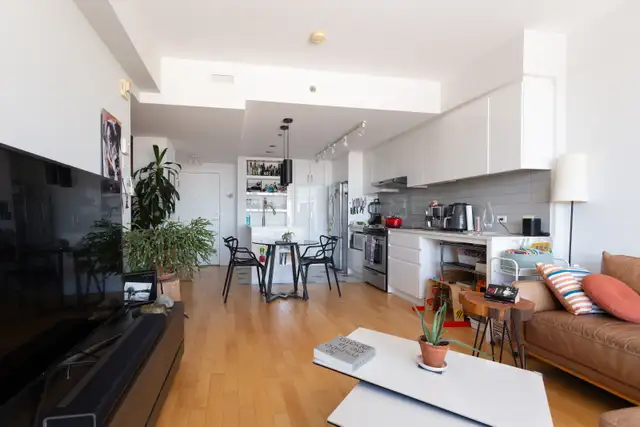 Bright 2BR Condo with Parking – Rosemont in Condos for Sale in City of Montréal - Image 3