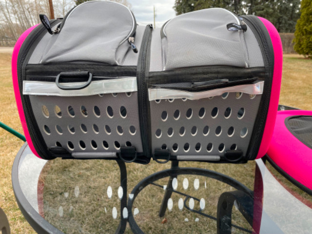 Ibiyaya double pet carrier in Accessories in Strathcona County - Image 3