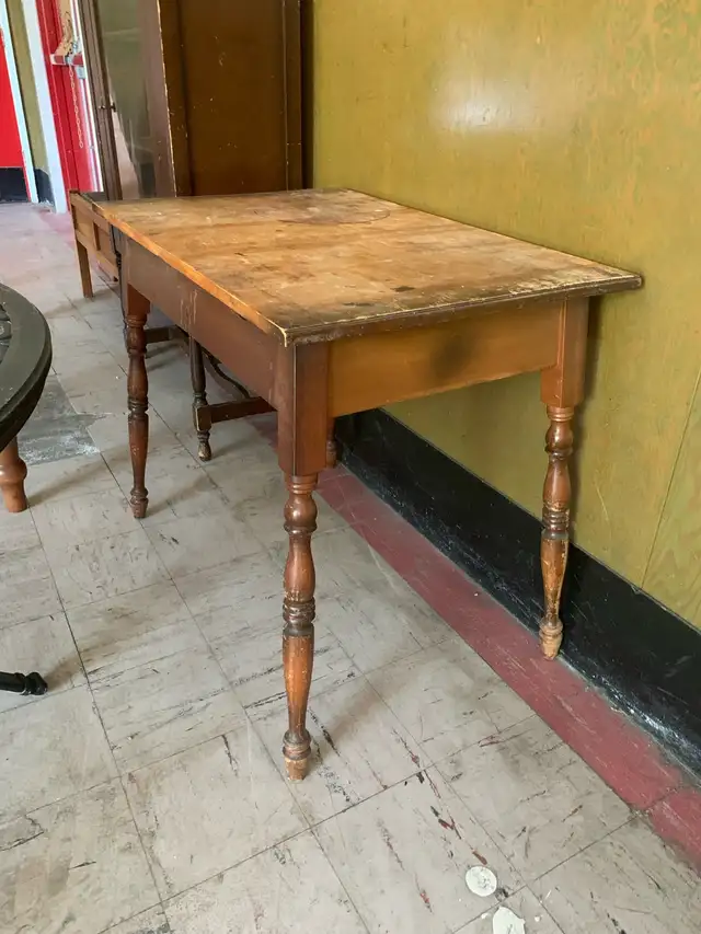 vintage table 64280284053251121