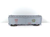 HO Train Athearn CNR (Gray) 40' Steel Reefer #207902