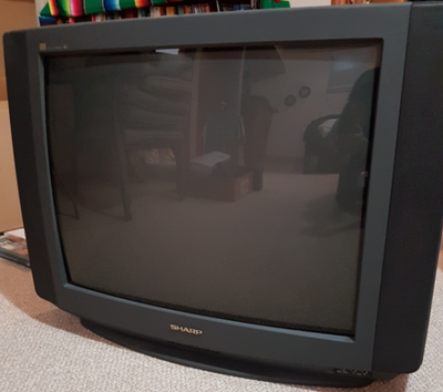 I WILL NOT CONSIDER OFFERS below $250. size ~29" color CRT (Made in USA!) (USED - VERY GOOD) has fro...