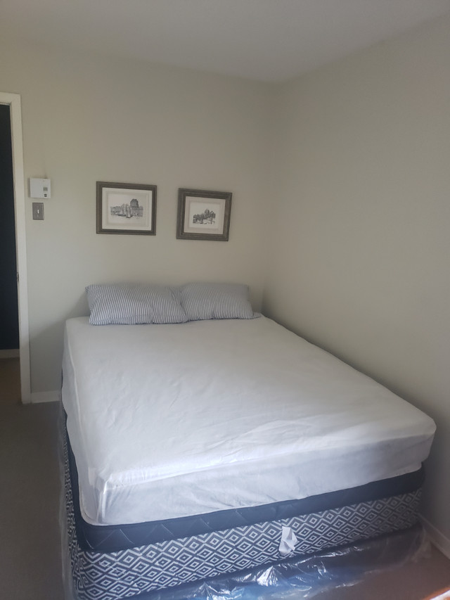 Chambre à louer dans Chambres à louer et colocs  à Ville de Montréal - Image 2