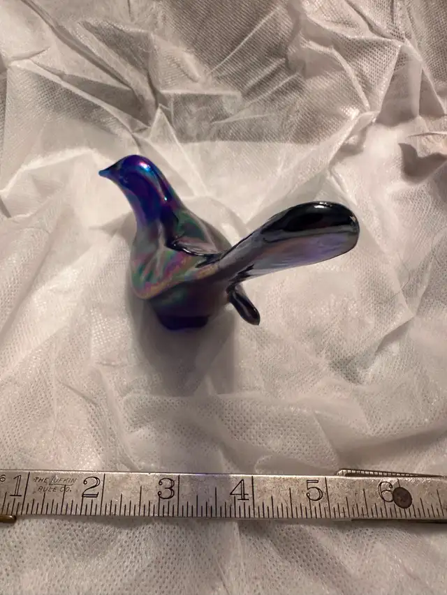 O - VINTAGE FENTON IRIDECENT BIRD in Arts & Collectibles in Barrie - Image 8