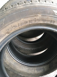 225/60R17 Kumho