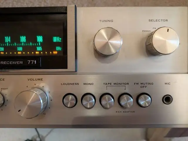 Sansui 771 Vintage Japanese Stereo Receiver - Golden Era Sound in Stereo Systems & Home Theatre in Mississauga / Peel Region - Image 4