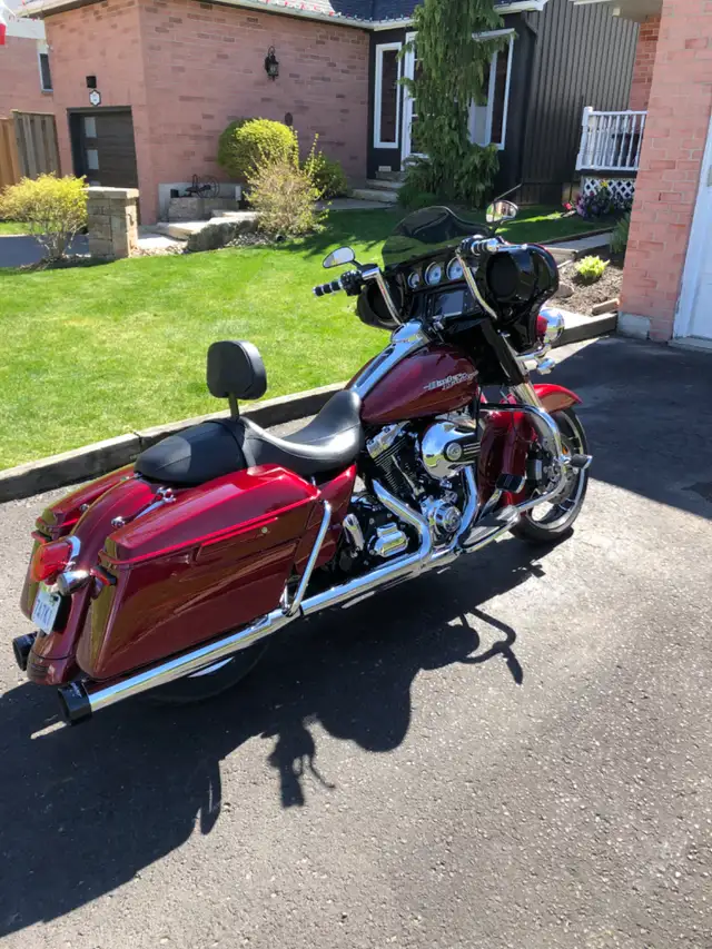 2016 Harley Davidson Street Glide Special in Touring in Oshawa / Durham Region - Image 2