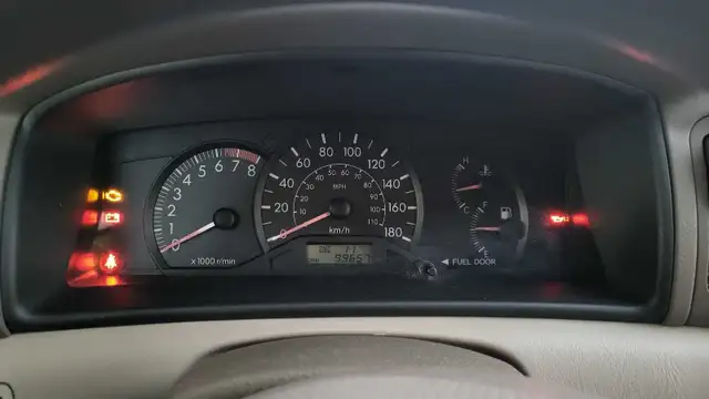 2006 Corolla, less than 100,000 km!!!584651635530803203