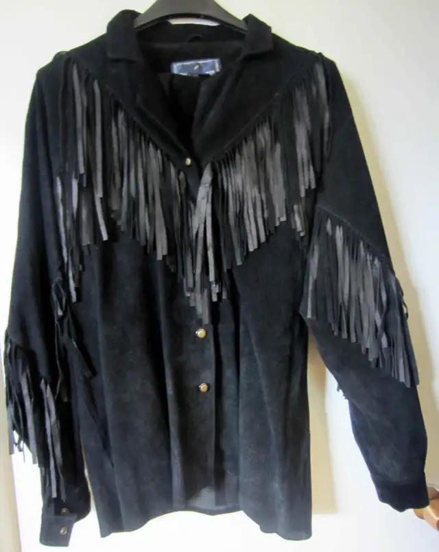 Women’s Black  Suede Leather Jacket in Women's - Tops & Outerwear in City of Toronto - Image 5