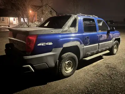 I have two Chevy avalanches that I’m parting out. One is a blue 2003 2500 with a 8.1 liter big block...