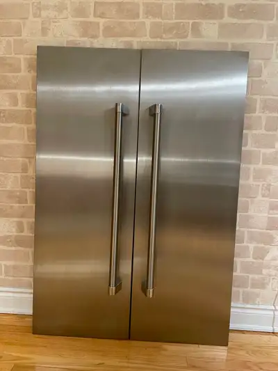Thermador / Bosch detachable stainless steel panels for 36” panel ready fridge. Good condition. I ca...