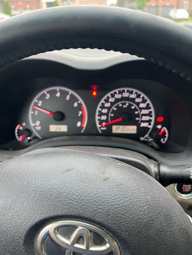 Toyota Corolla in Cars & Trucks in Mississauga / Peel Region - Image 2