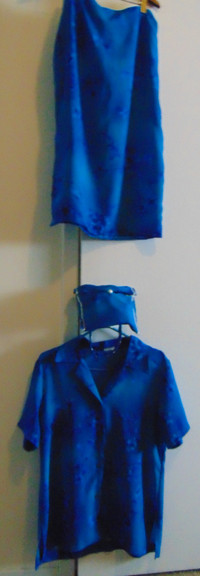 Ladies Blue Skirt & Top - Size Small with Matching Bag