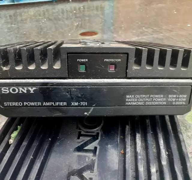 Vintage Sony amplifiers. / car stereo. in General Electronics in Markham / York Region - Image 2