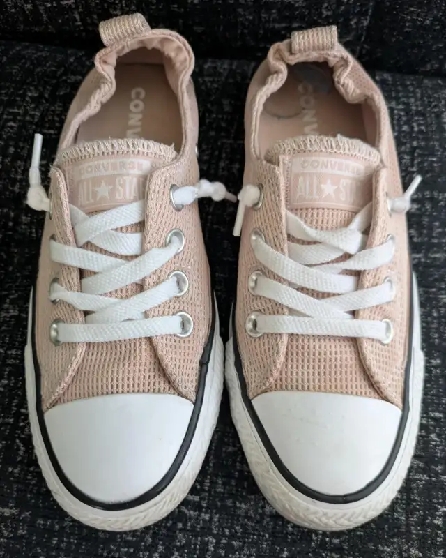 Converse sneakers, light pink, size 6.5 Ladies in Women's - Shoes in Calgary - Image 2