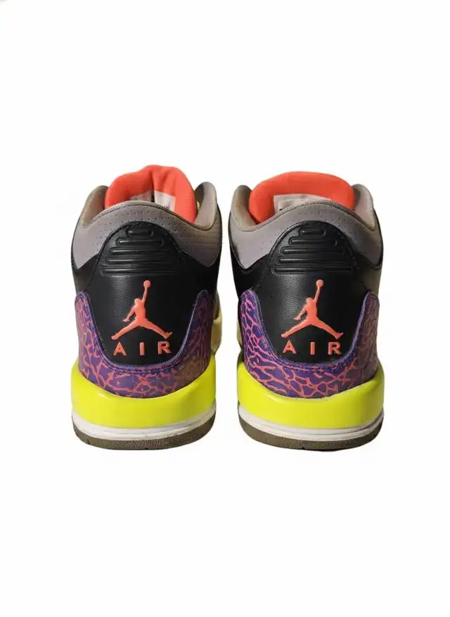 2013 Air Jordan 3 Retro "Joker" - Dark Concord/Electric Green in Women's - Shoes in City of Montréal - Image 4