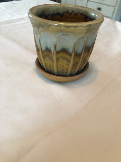 A GLAZE CERAMIC PLANTER, View more